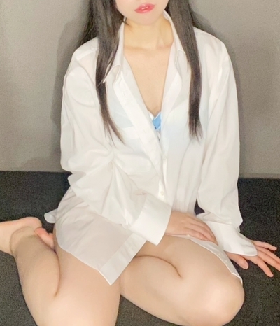 体験入店　泉みゆさんの写真